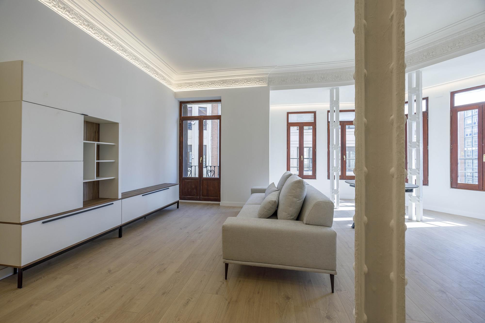 living - Piso de 133m² en alquiler en Sant Francesc, Valencia - featured