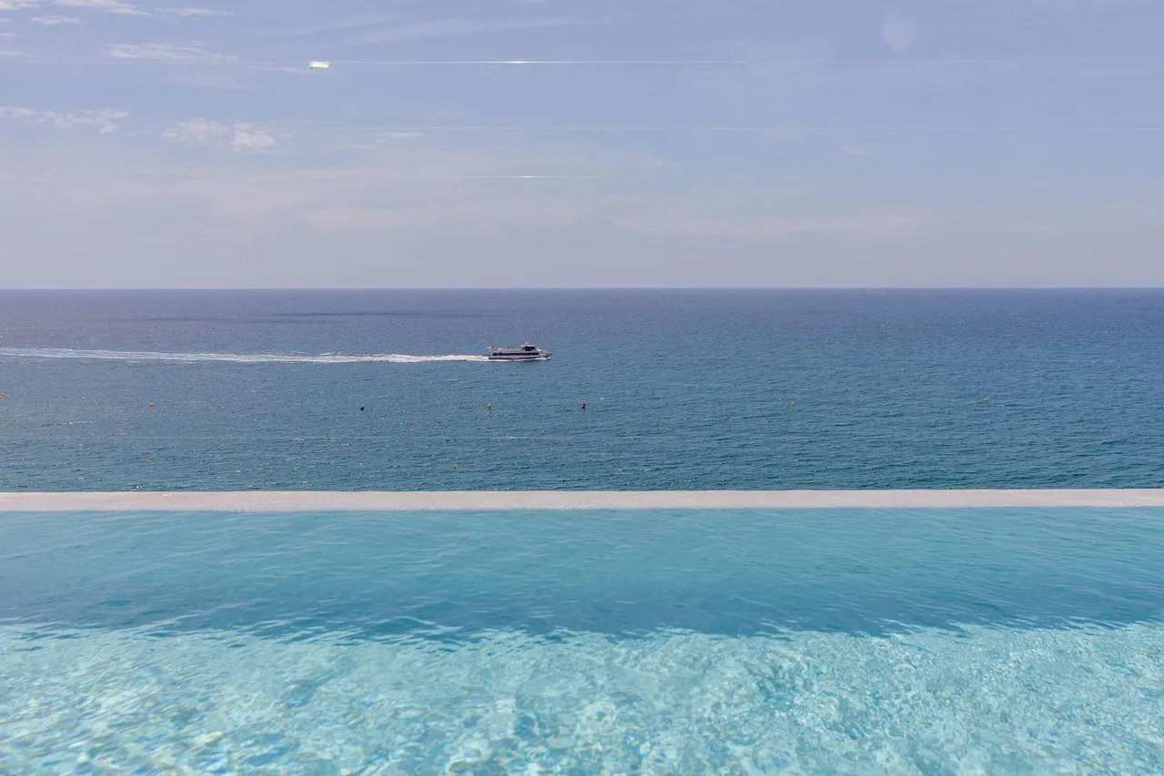 living - Infinity Lloret - gallery - 5