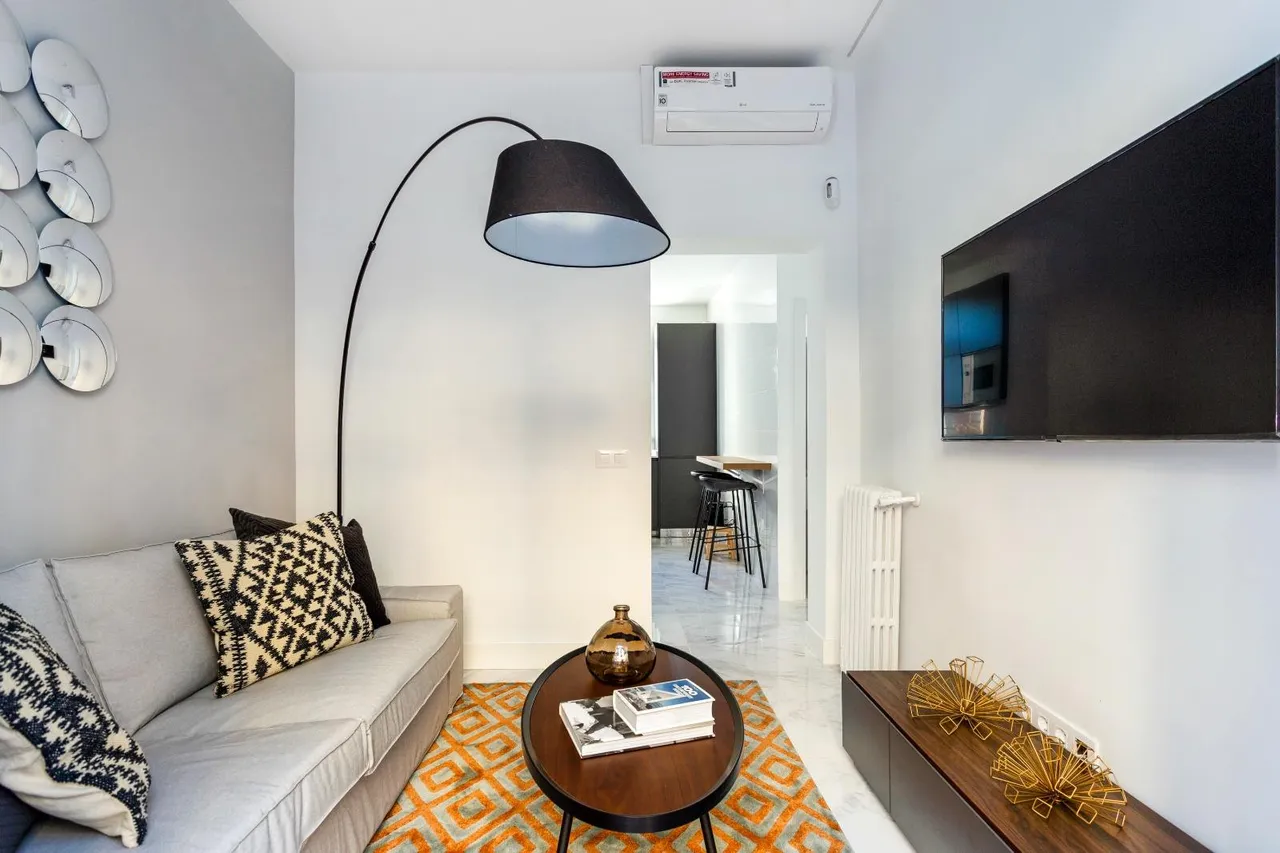 living - Piso de 66m² en venta en Argüelles, Madrid - gallery - 2