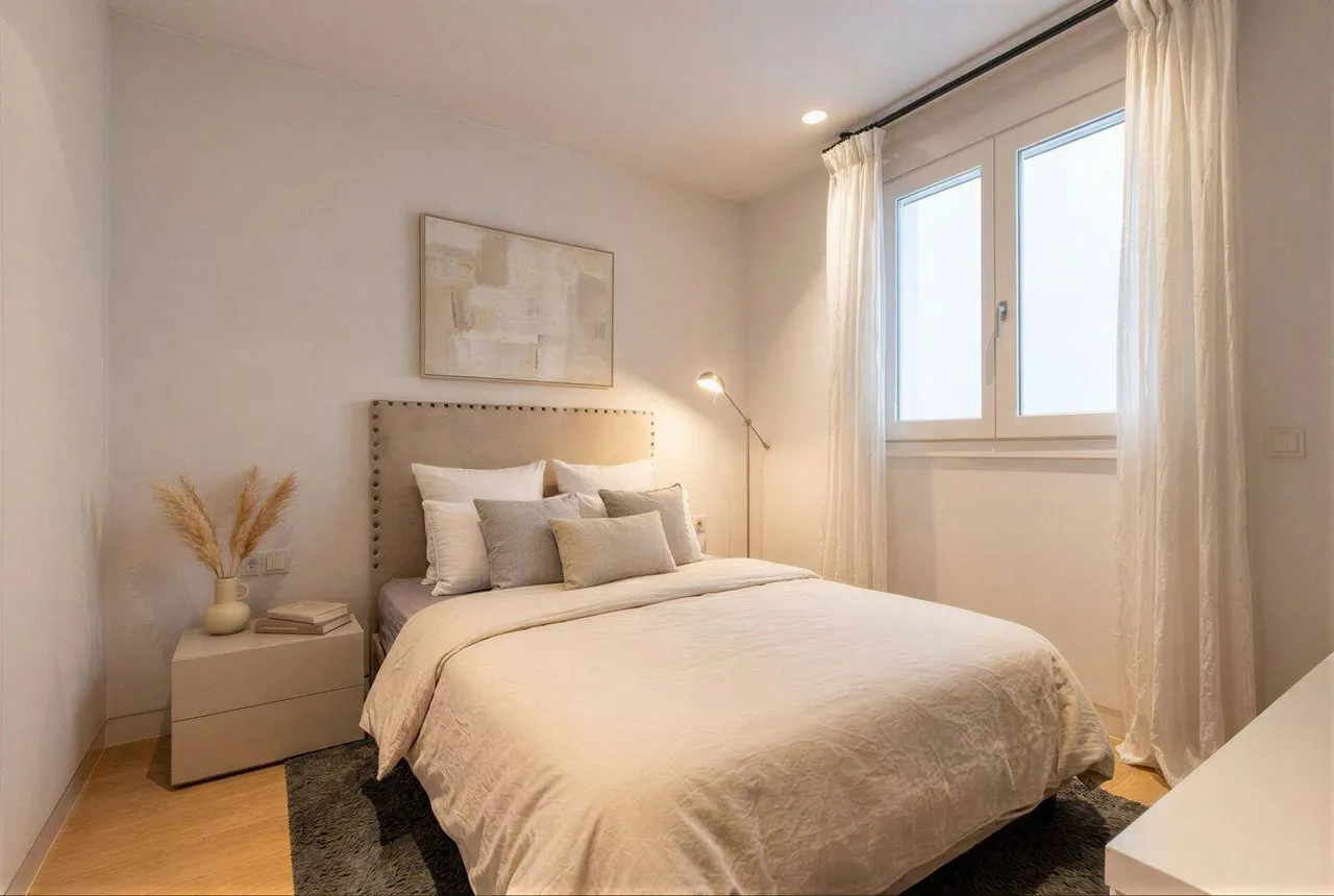 living - 292m² apartment for rent in Jerónimos, Madrid - gallery - 8