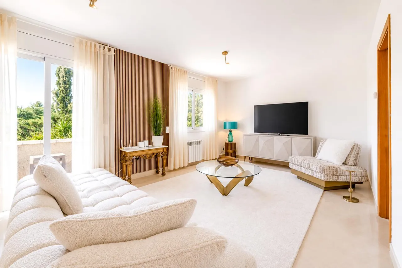 living - 224m² house / villa for sale in Olivella, Barcelona - gallery - 4