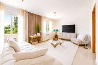 living - 224m² house / villa for sale in Olivella, Barcelona - gallery thumbnail - 4