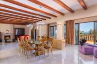 living - Casa / villa de 875m² en venta en Lloret de Mar - gallery thumbnail - 9