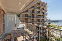 living - Piso de 63m² con 8m² terraza en venta en Palamós - gallery thumbnail - 9