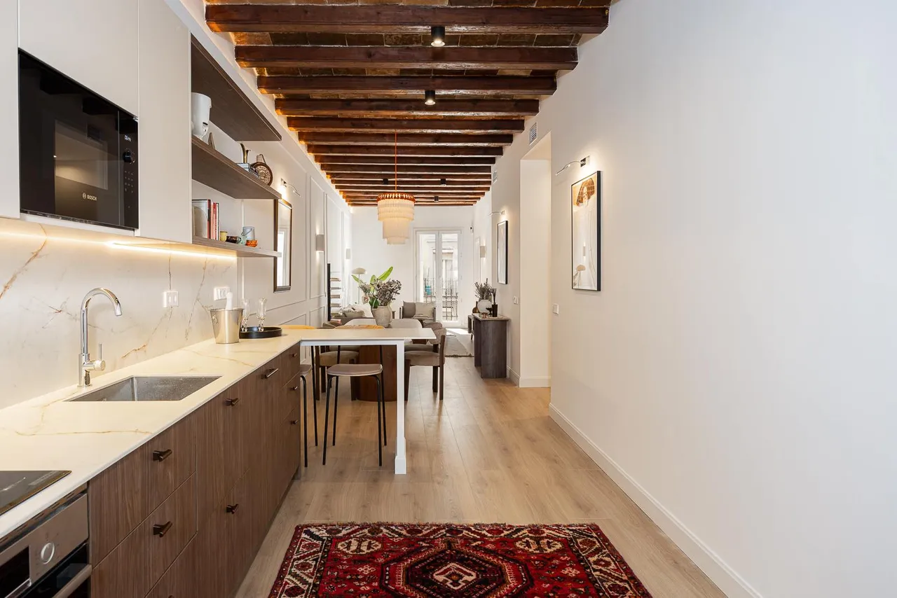 living - 101m² apartment for sale in Poble Sec, Barcelona - gallery - 5
