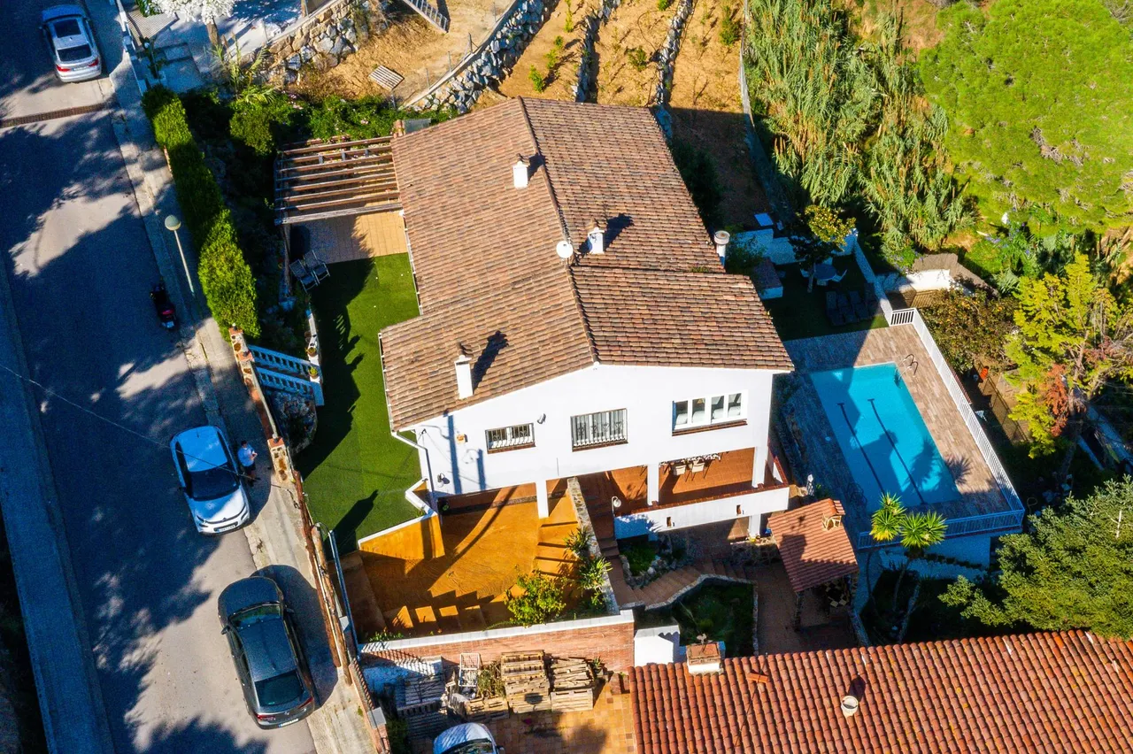 living - Masía de 343 m² en venta en Cabrils, Barcelona - gallery - 4