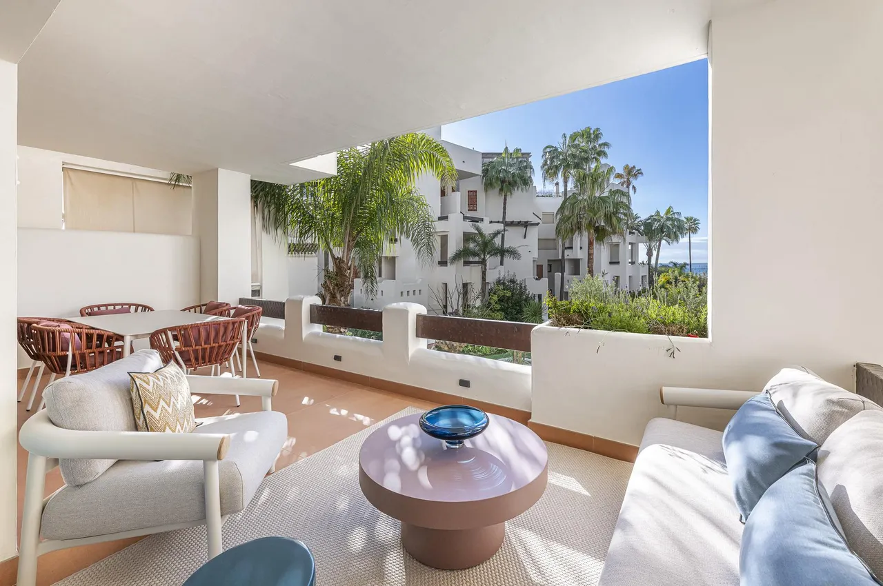 living - 122m² apartment with 23m² terrace for sale in New Golden Mile - gallery - 4
