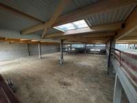 logistics - Activités / Bureaux À Vendre - gallery thumbnail - 1