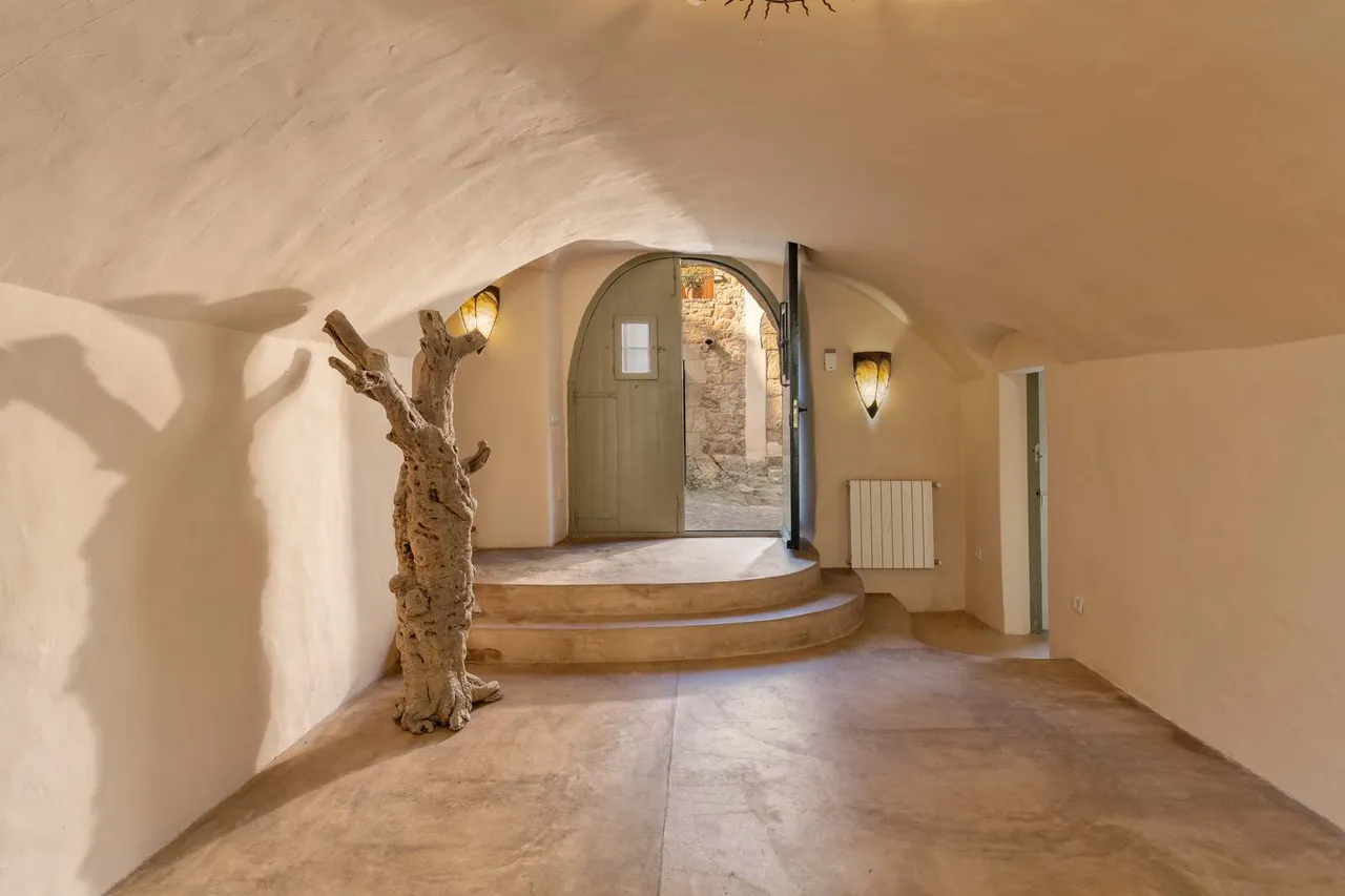 living - 355m² country house for sale in Baix Empordà, Girona - gallery - 7