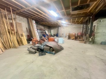 logistics - Activités / Bureaux À Vendre - featured