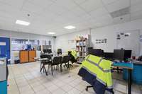 logistics - Entrepôt / Bureaux À Louer - gallery thumbnail - 10