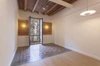living - Piso de 84m² en venta en Eixample Derecho, Barcelona - gallery thumbnail - 2