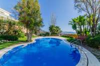 living - Casa / villa de 910m² en venta en Terramar, Barcelona - gallery thumbnail - 4