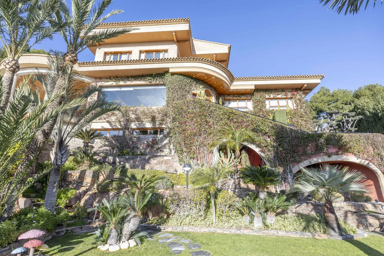 living - 724m² house / villa for sale in Los Monasterios, Valencia - gallery - 8