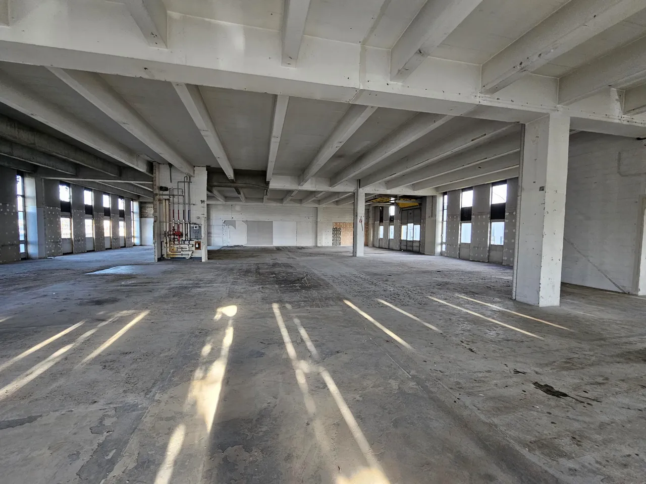 logistics - Activity Facility For Rent - gallery - 2