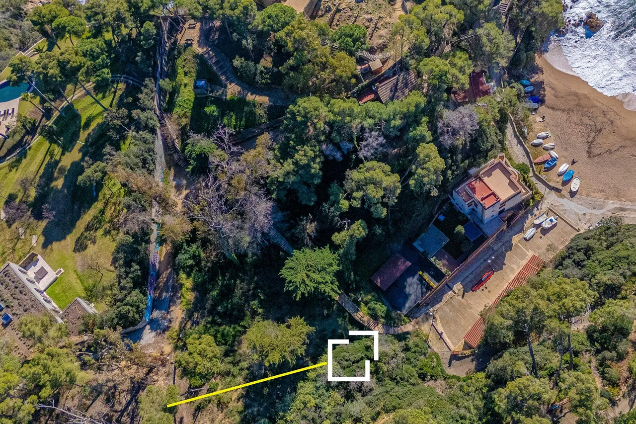 living - 3,600m² plot for sale in Lloret de Mar, Costa Brava - gallery - 8