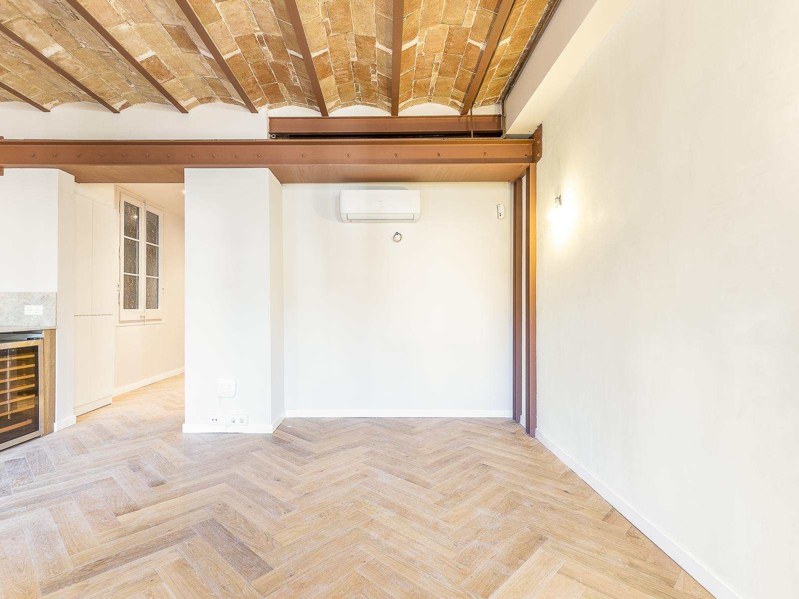 living - Piso de 108m² con 6m² terraza en venta en Gótico, Barcelona - gallery thumbnail - 4