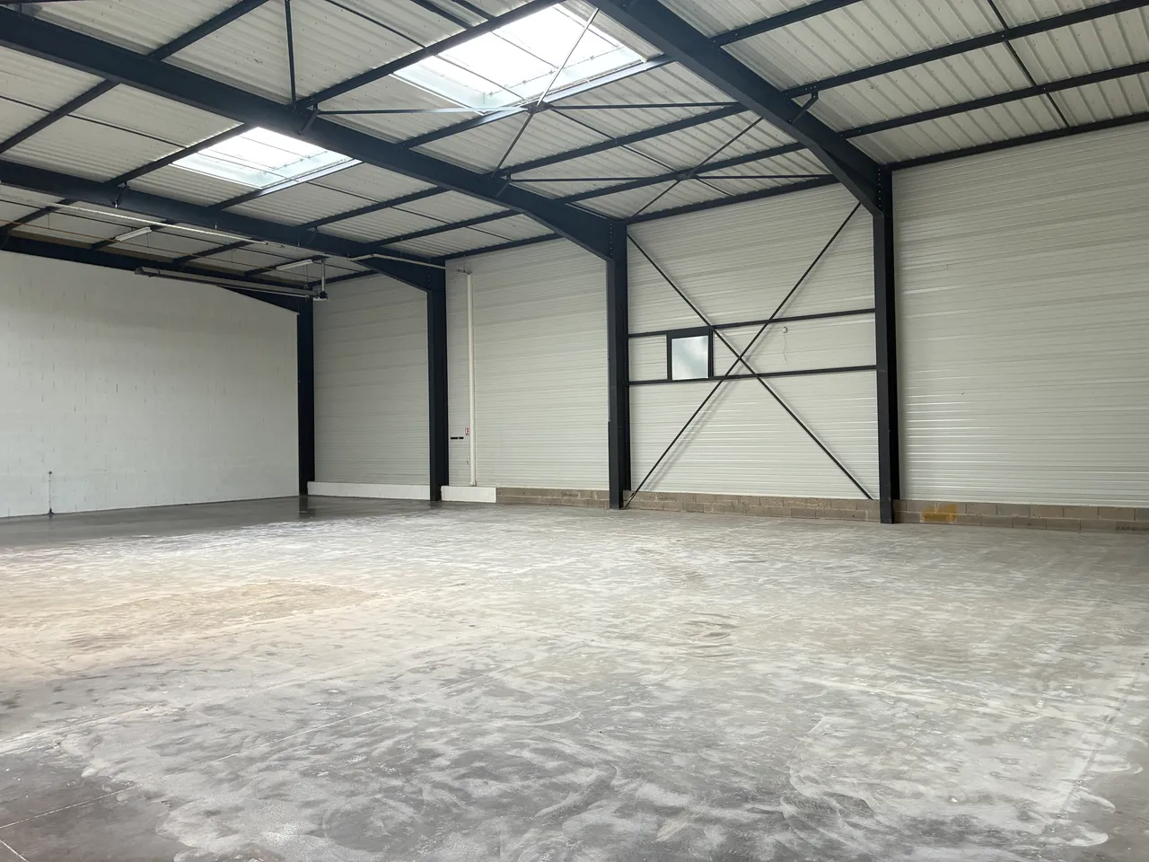 logistics - Light Industrial Premises / Offices For Rent - For Sale - gallery - 6
