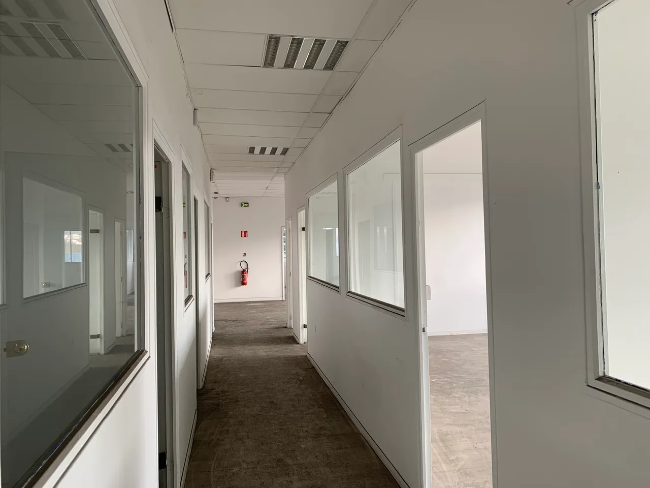 logistics - Activités / Bureaux À Louer - gallery - 9