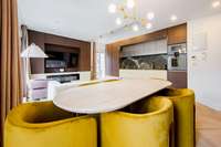 living - Ático de 120m² en alquiler en Cortes / Huertas, Madrid - gallery thumbnail - 1