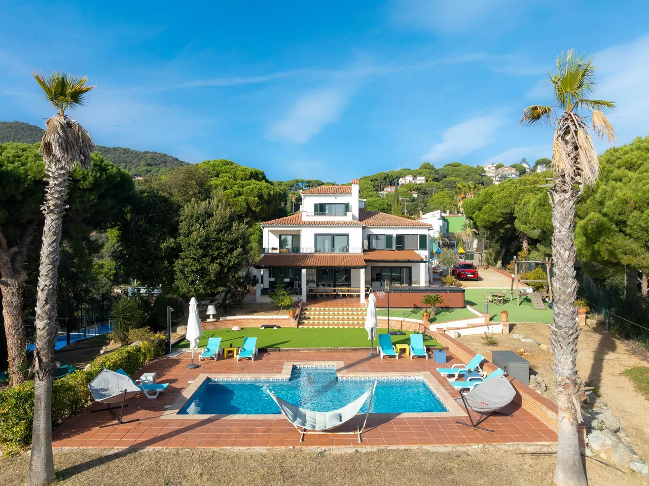 living - 346m² house / villa for sale in Arenys de Munt, Barcelona - gallery - 4