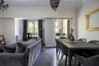 living - Piso de 93m² en venta en Eixample Derecho, Barcelona - gallery thumbnail - 1