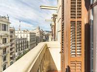 living - Piso de 137m² en alquiler en El Born, Barcelona - gallery thumbnail - 3