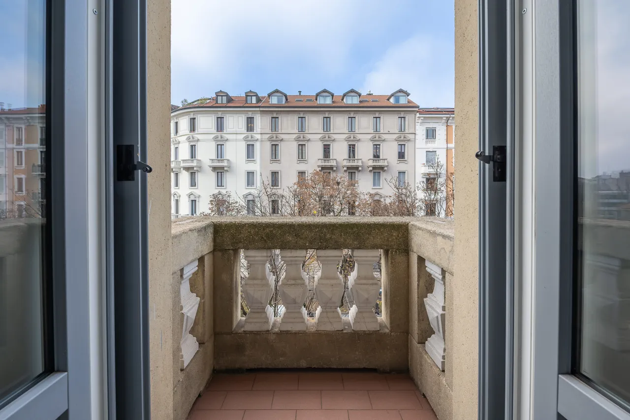 living - Three-room apartment for sale via Sardegna 59 Milano - gallery - 7