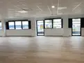 logistics - Local d’activités À Louer - gallery thumbnail - 8
