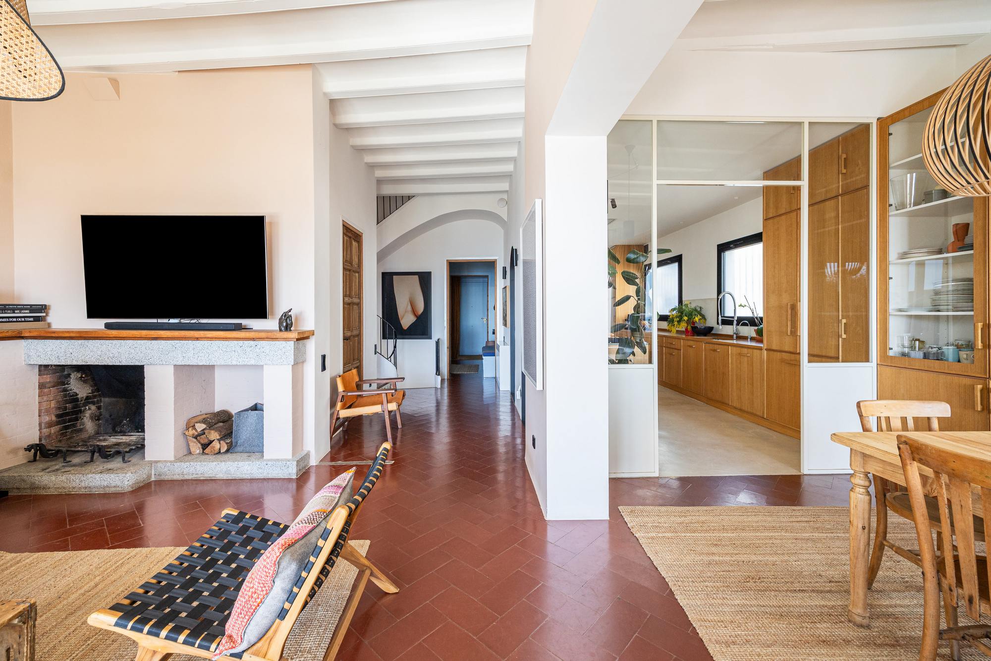 living - 443m² house / villa for rent in Caldes d'Estrac, Barcelona - gallery thumbnail - 8