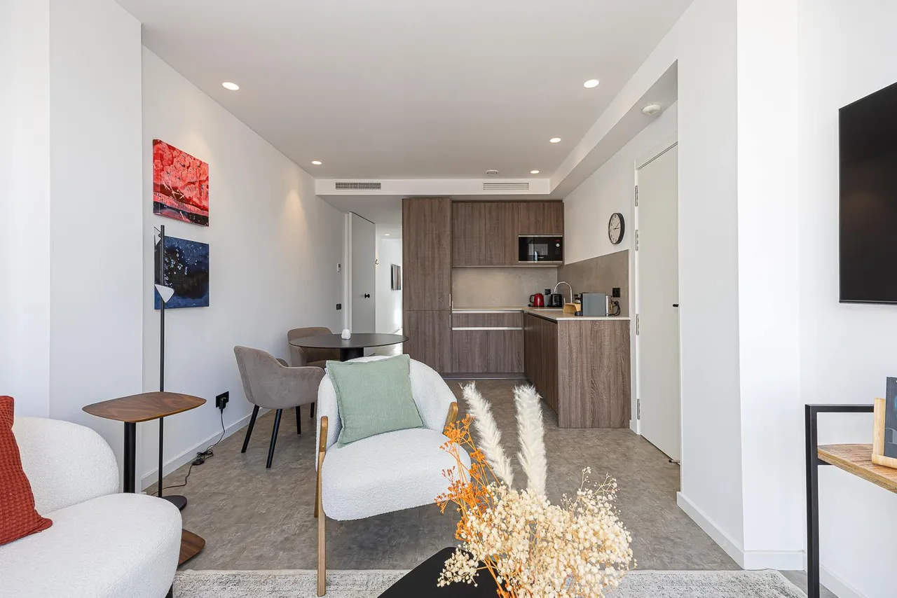 living - Edificio de 1,357m² en venta en Eixample Derecho, Barcelona - gallery - 9