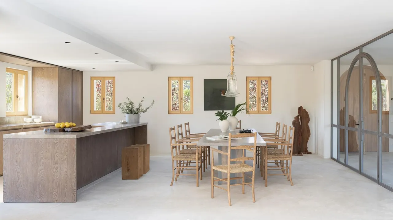 living - 368m² country house for sale in Pollensa, Balearic Islands - gallery - 6
