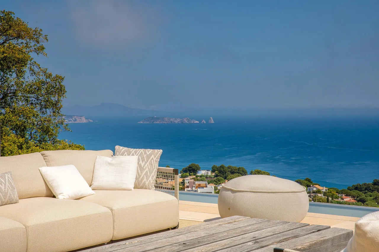 living - Casa / villa de 428m² en venta en Sa Riera, Costa Brava - gallery - 10
