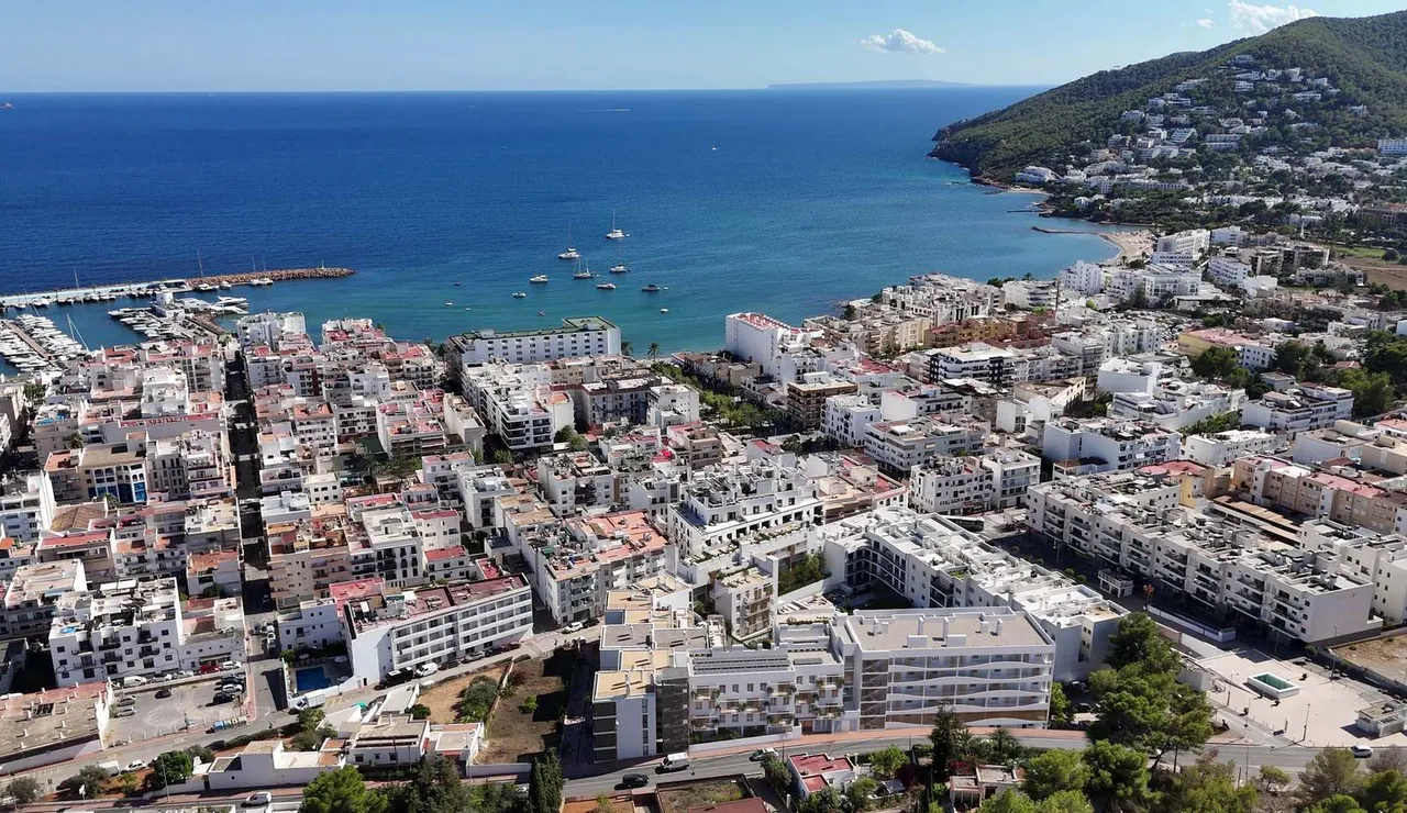 living - Santa Eulalia Apartments - gallery - 9