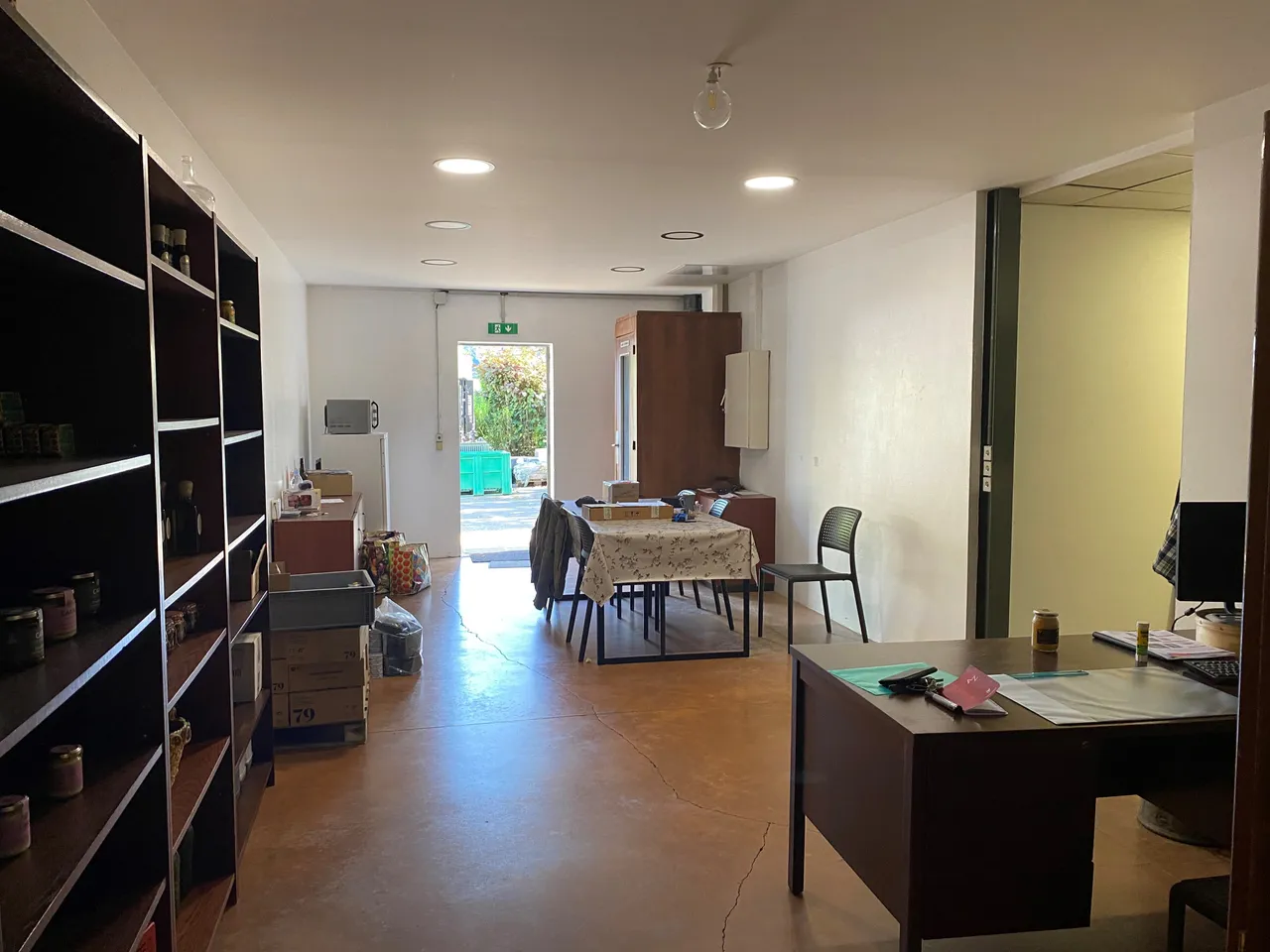 logistics - Local d’activités À Louer - gallery - 4