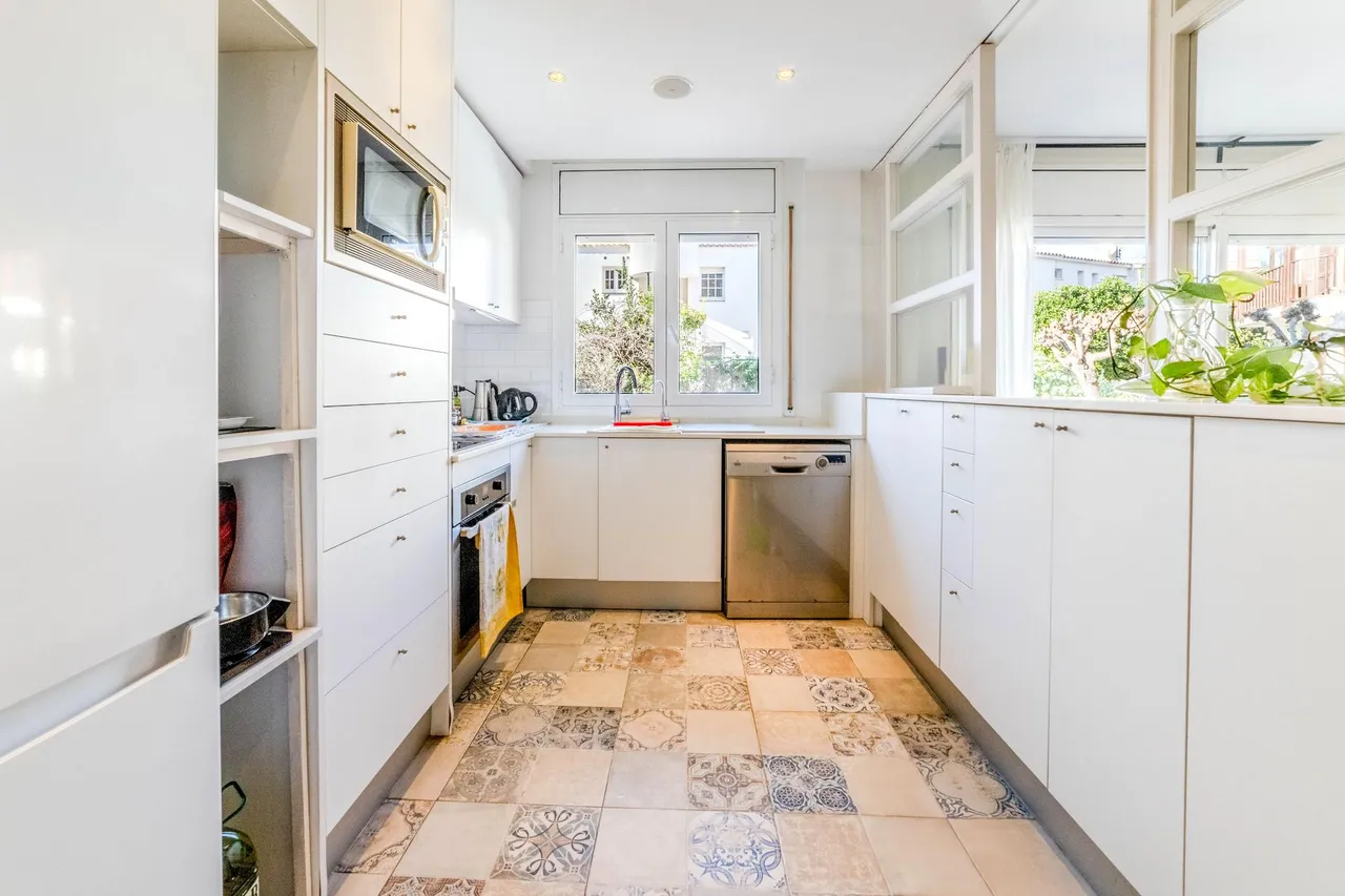 living - 195m² house / villa with 83m² garden for sale in Vallpineda - gallery - 5