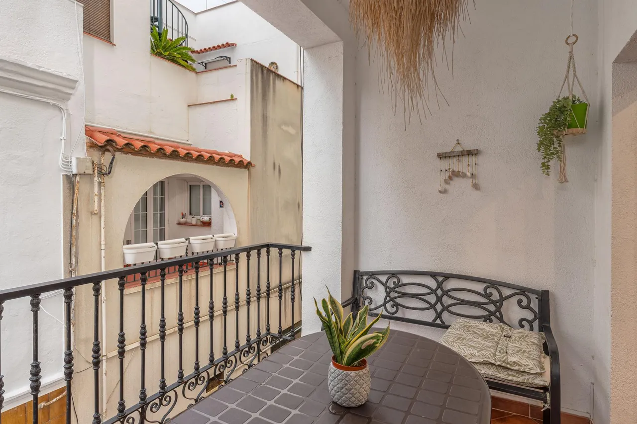 living - 78m² apartment for sale in Tossa de Mar, Costa Brava - gallery - 9