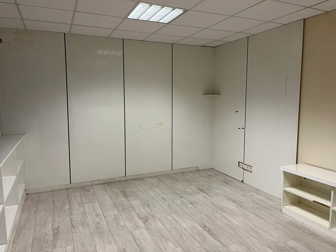logistics - Warehouse For Rent - gallery - 4