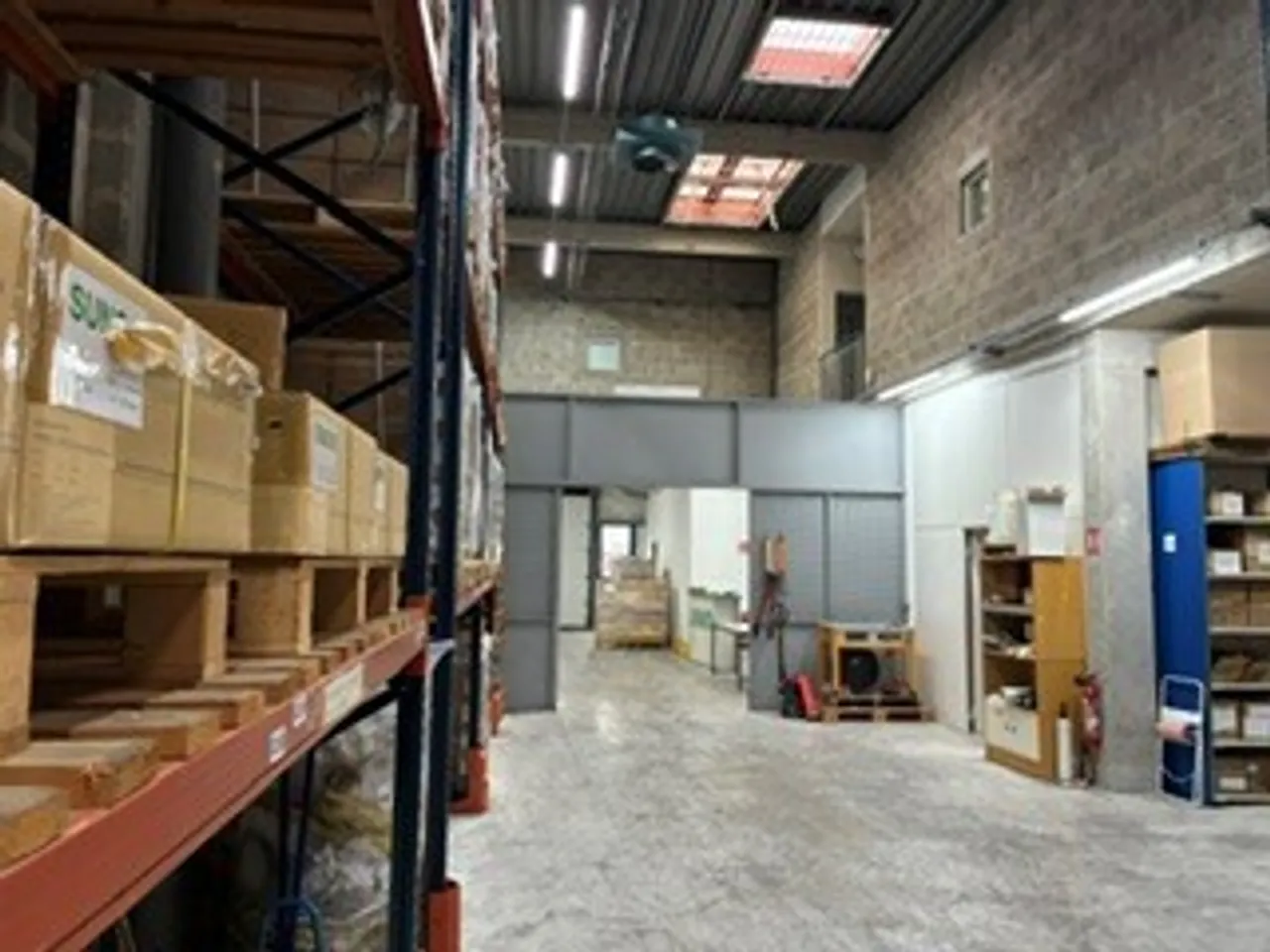 logistics - Activités / Bureaux À Louer - gallery - 3