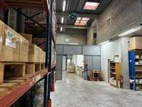 logistics - Activités / Bureaux À Louer - gallery thumbnail - 3