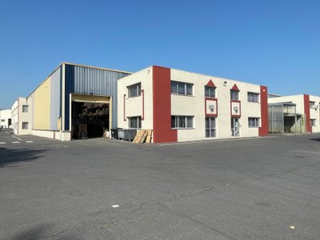logistics - Local d’activités À Louer - featured
