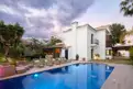 living - Casa / villa de 373m² con 122m² terraza en venta en Quinta - gallery thumbnail - 2