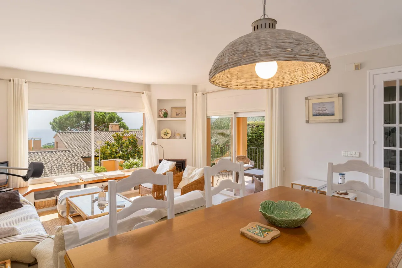 living - Casa / villa de 144m² con 370m² de jardín en venta en Aiguablava - gallery - 10