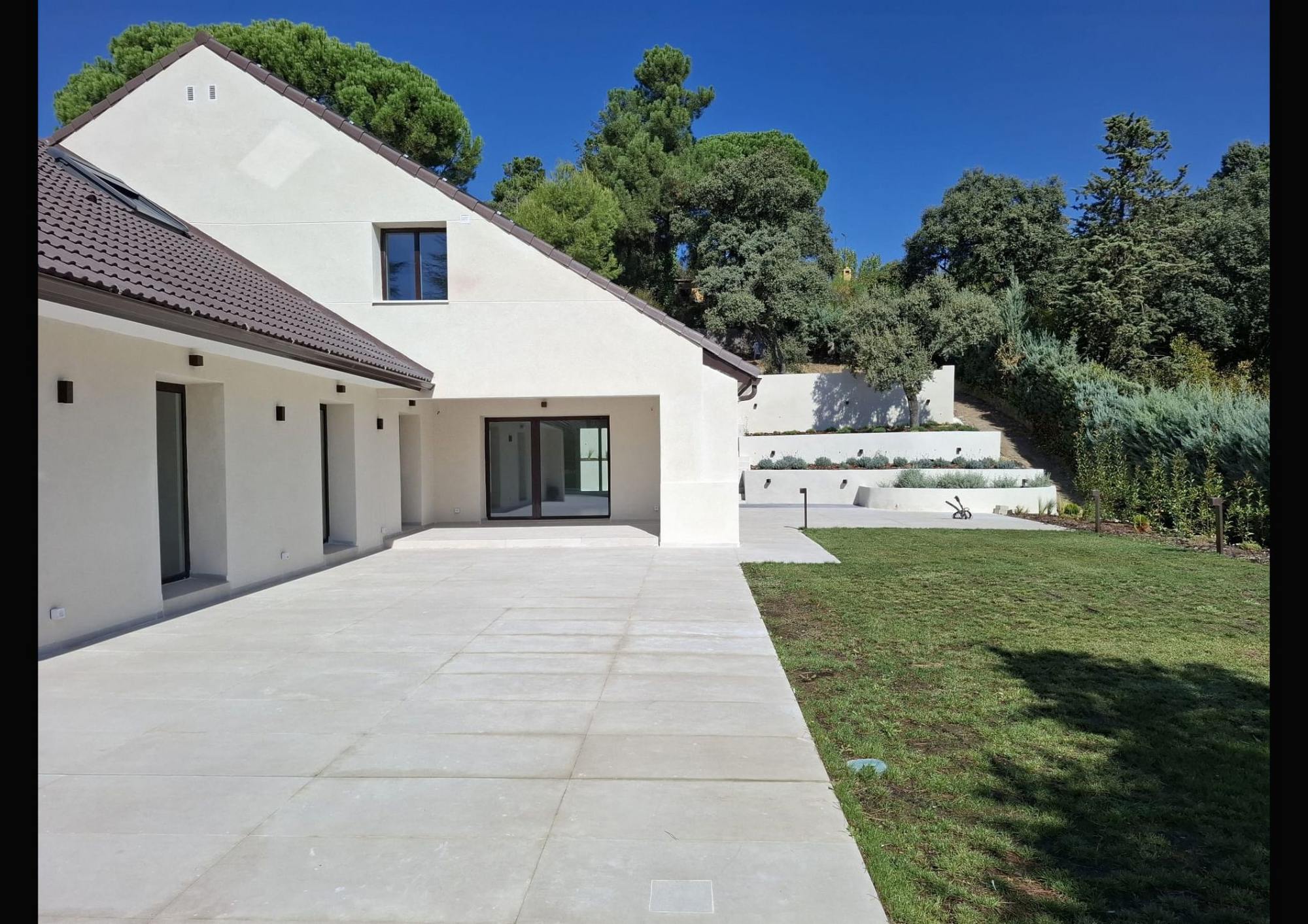 living - 518m² house / villa for sale in Ciudalcampo, Madrid - gallery thumbnail - 7