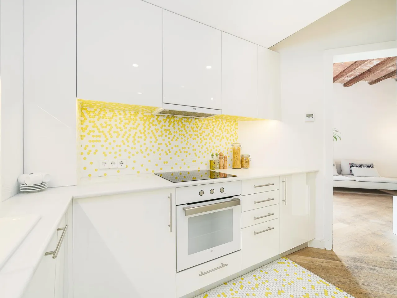 living - 80m² apartment for sale in Sant Antoni, Barcelona - gallery - 9