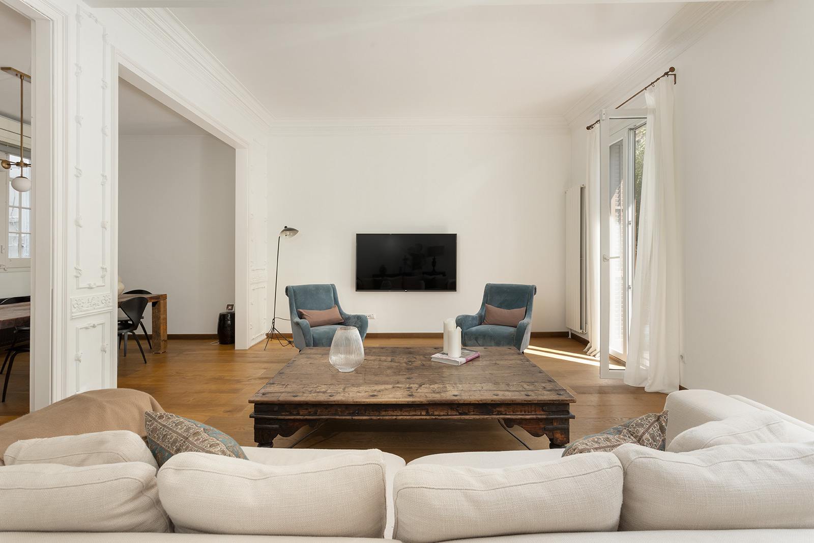 living - Piso de 176m² con 6m² terraza en venta en Eixample Izquierdo - gallery thumbnail - 7