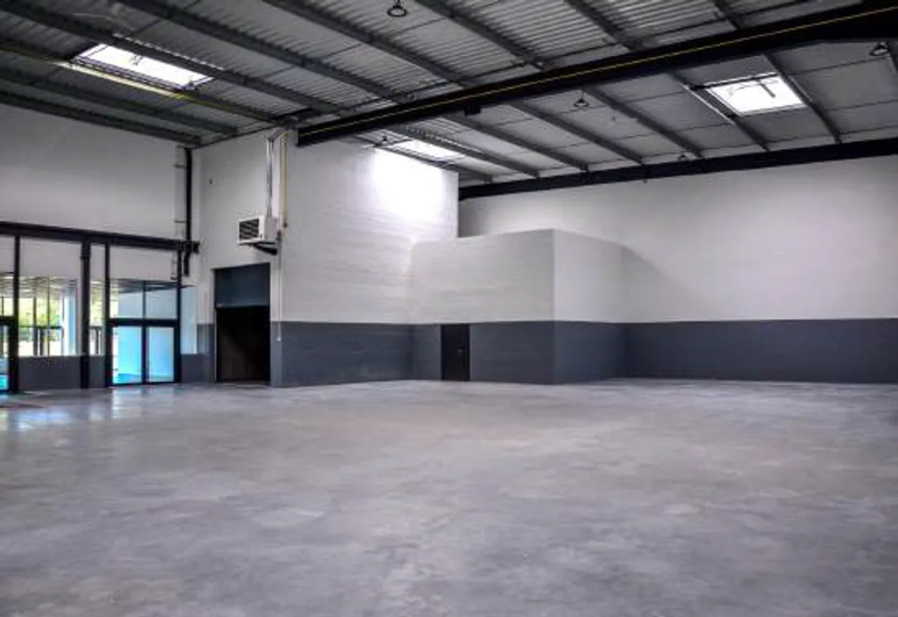 logistics - Activités / Bureaux À Vendre - gallery - 10