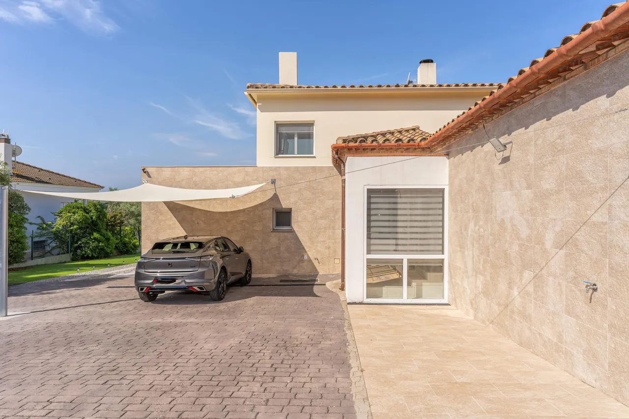 living - Casa / villa de 290m² en venta en Bahía de Rosas - gallery - 8
