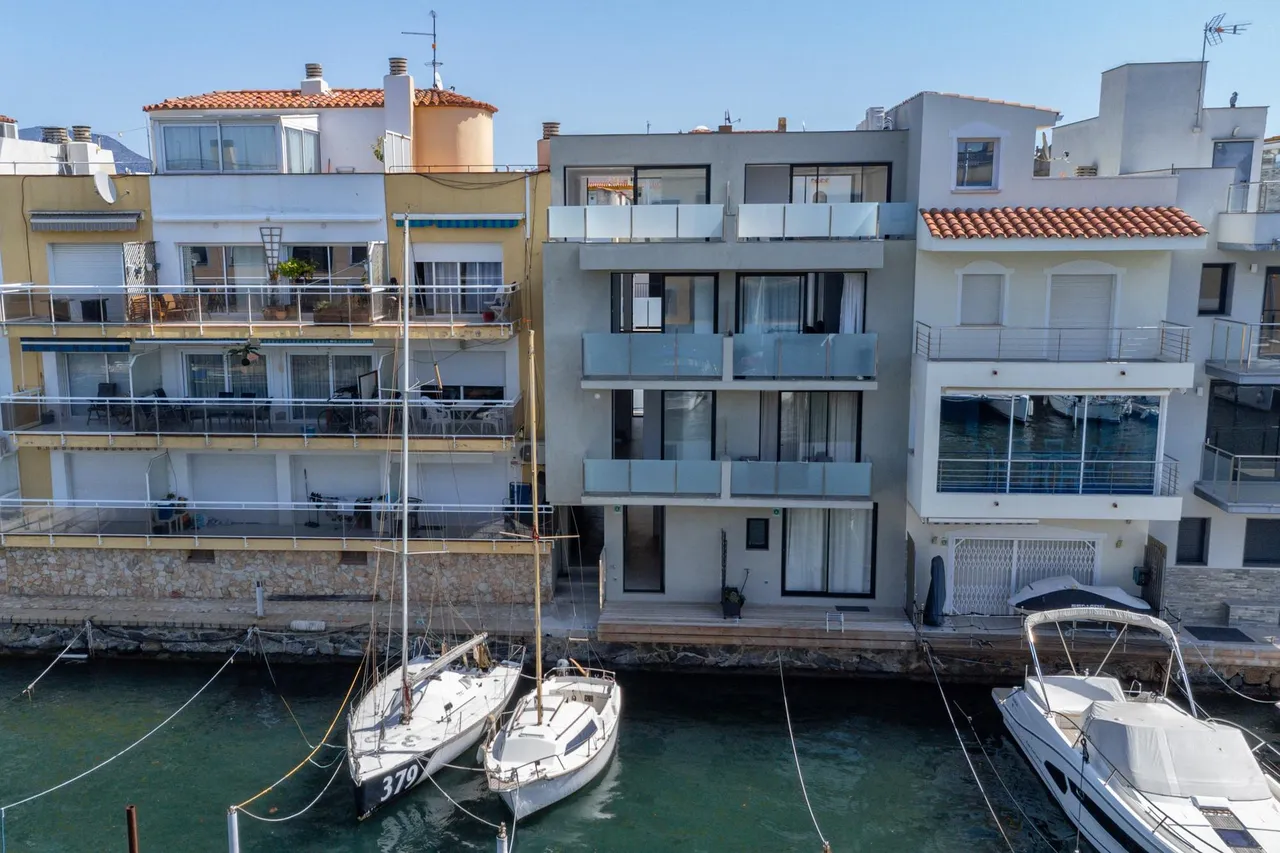 living - Casa / villa de 179m² con 25m² terraza en venta en Empuriabrava - gallery - 2