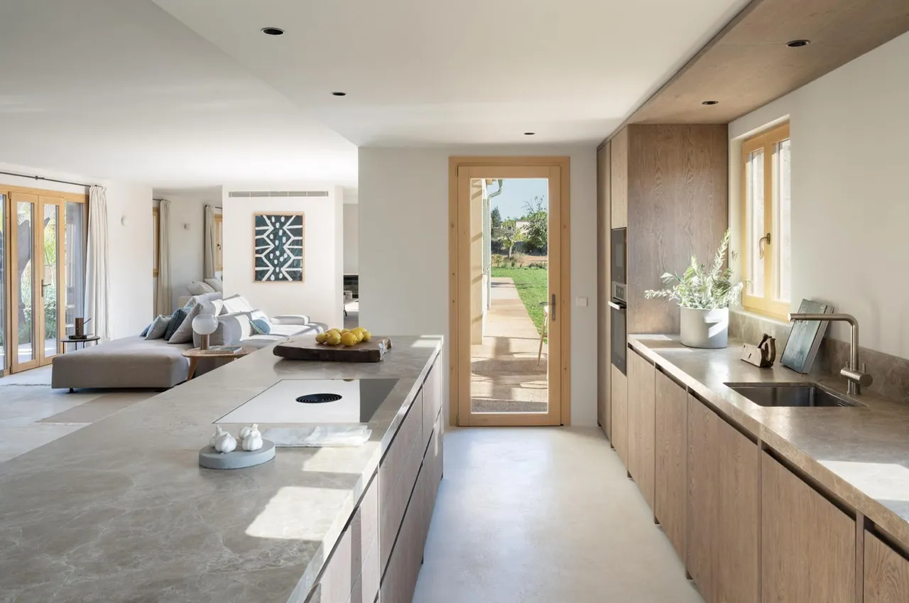living - Casa rural de 368m² en venta en Pollença, Islas Baleares - gallery - 7